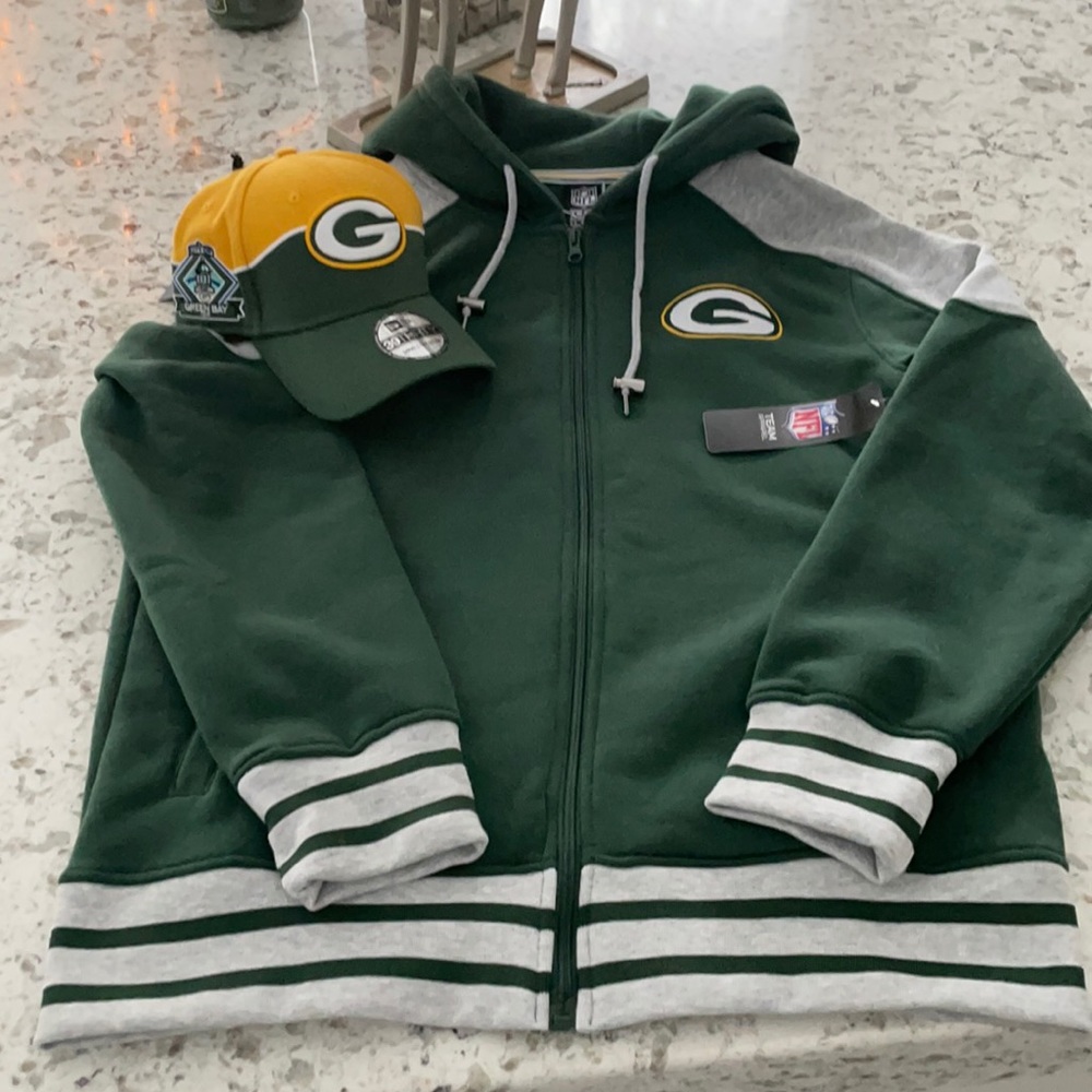 Packer Set— hat and hoodie— NWT